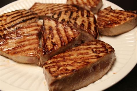 how to grill tuna steaks on gas grill